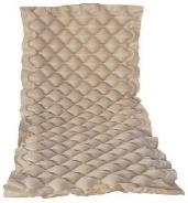 Medical anti decubitus mattress with pump